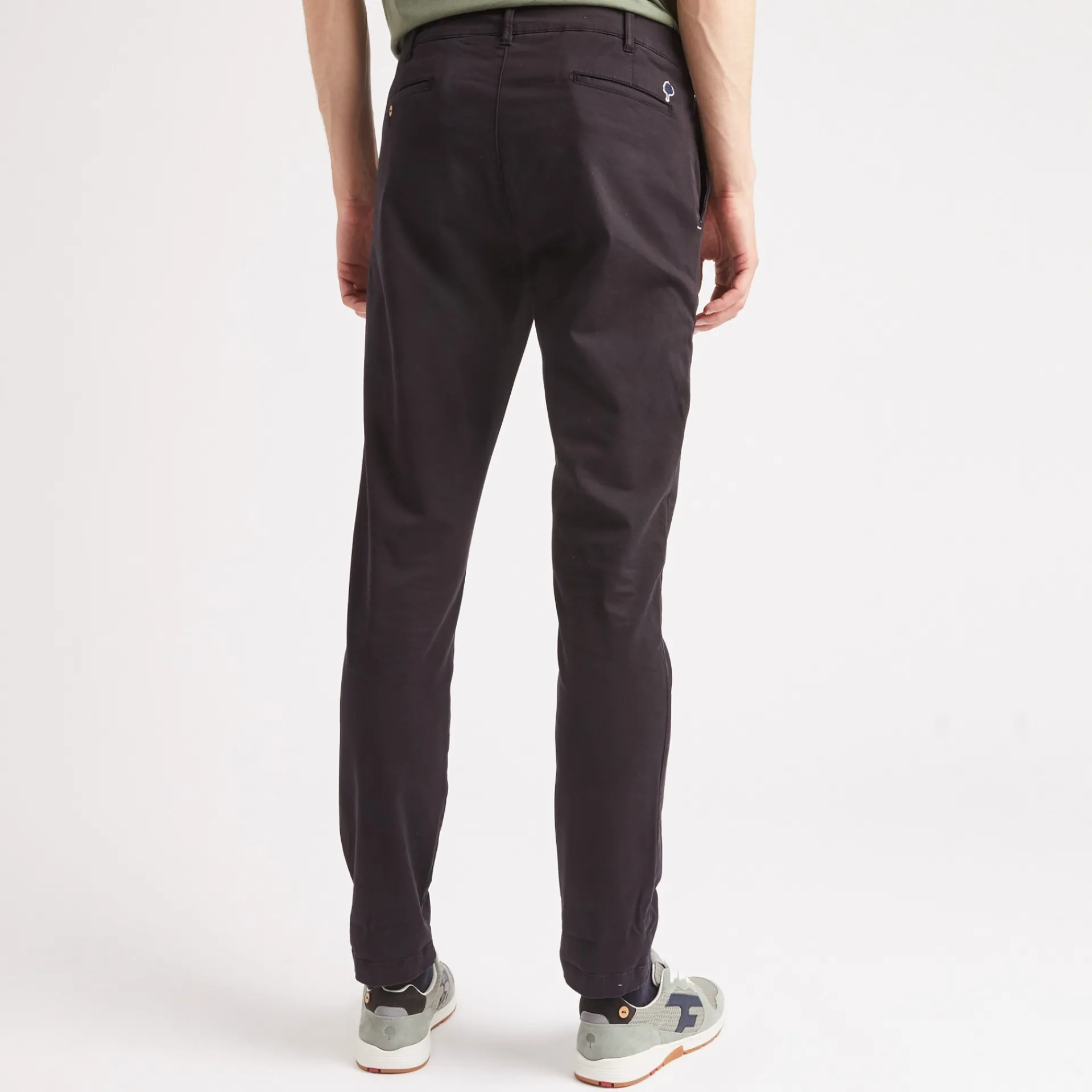 Vêtements*FAGUO Chino Bleu Fonce Coupe Ajustee